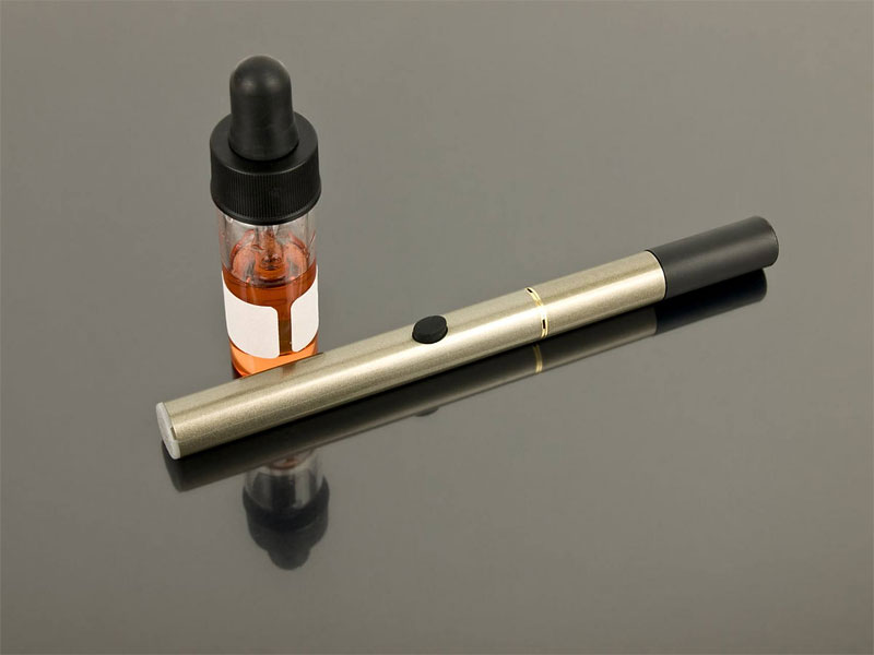 Vaping on the Go Tips for Travelling with E Cigarettes