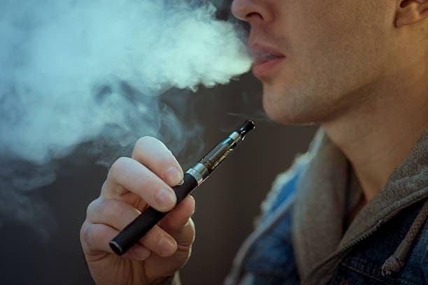 Best vape pens and e cig that looks like a cigarette reviewed and compared practical buyer guide for discreet vaping