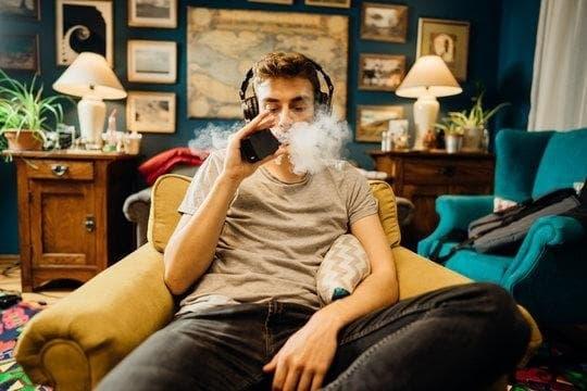 Vape Shop insights on why e cigarettes are harmful and what safer options really look like