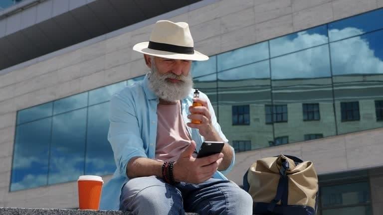 Top picks from český vape shop for the best cigarette charger for iphone this season