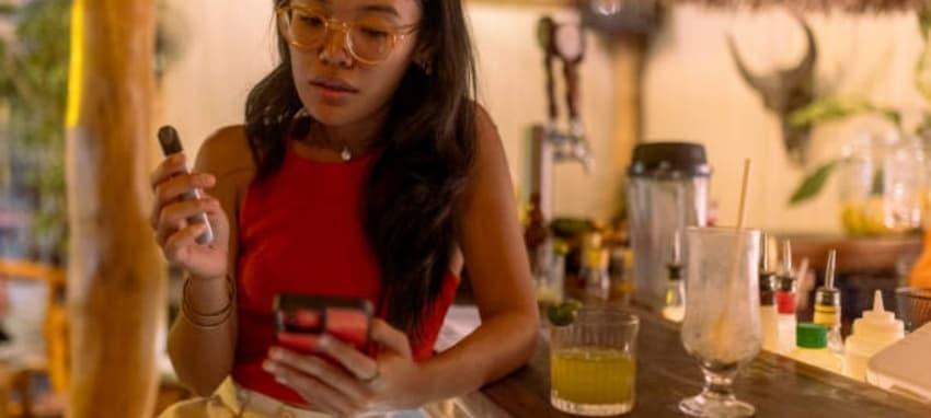 E-Zigaretten Shop explores electronic cigarettes harmful effects, safer alternatives and expert tips